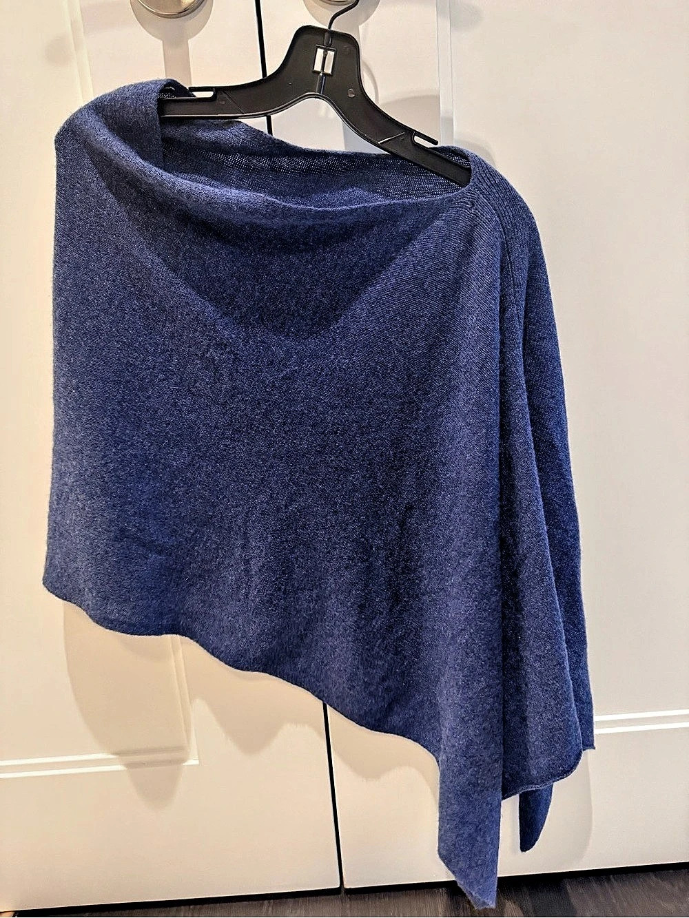 Claudia Nichole Cashmere Poncho in Blue
One size